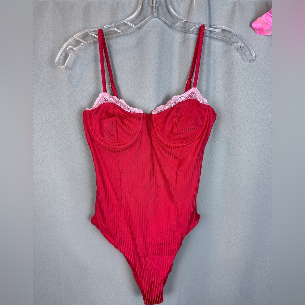 Beach Riot Scarlet One Piece Holly Jolly- Size Small - Picture 14 of 15